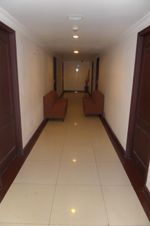 Hotel Elegance Kāladi Exterior foto